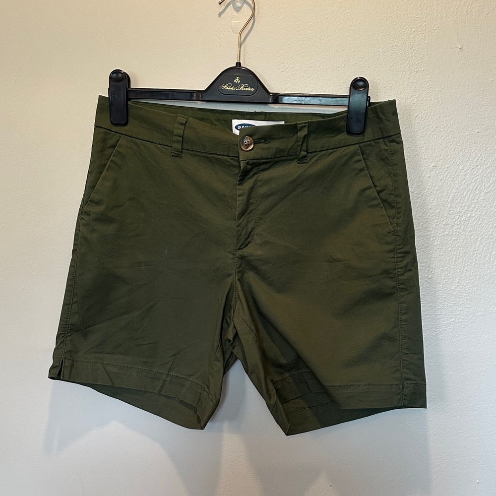 Old Navy Olive Green Women's Chino Shorts
